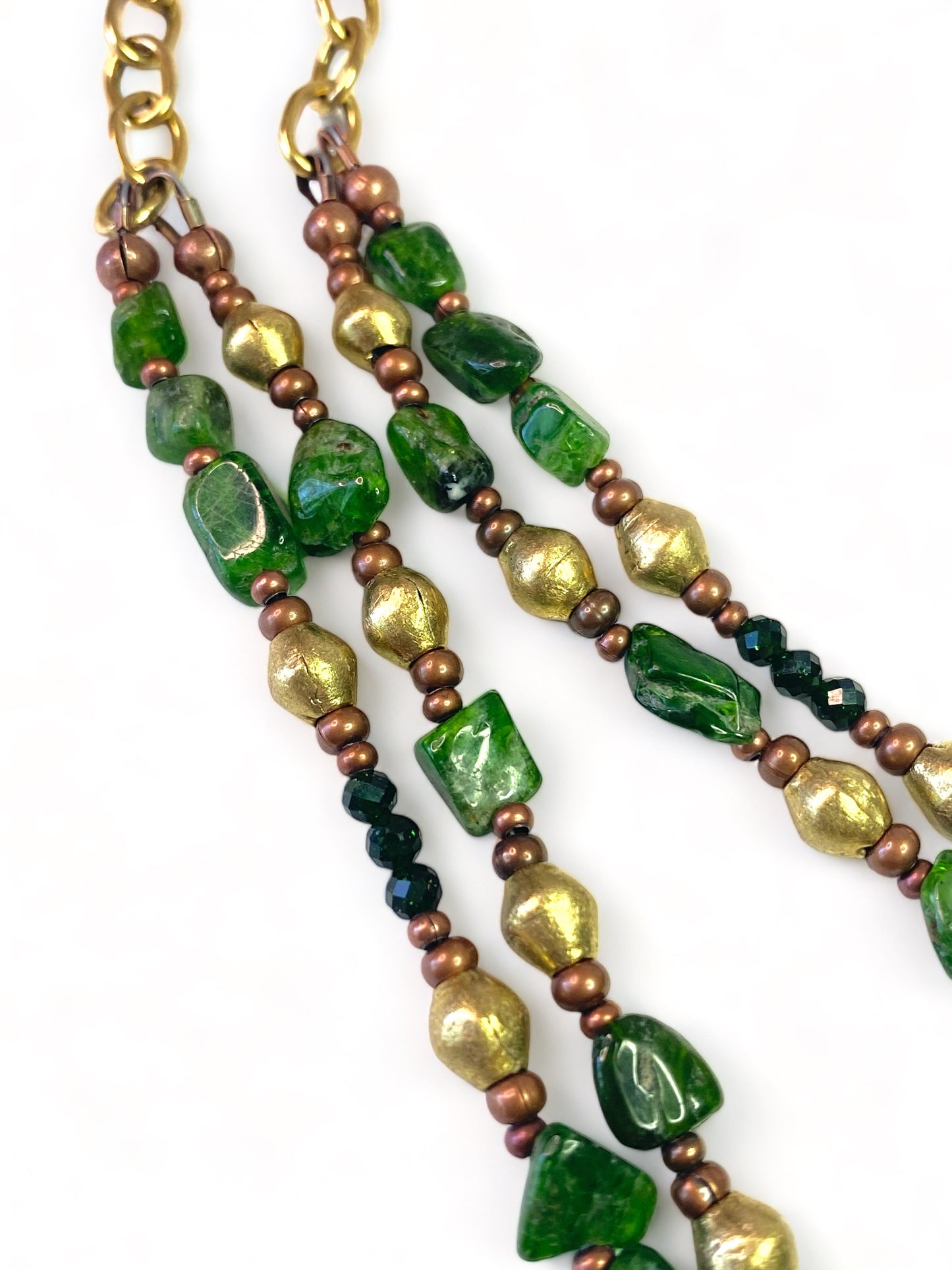 Diopside on Gold